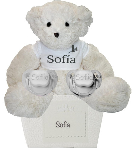 Dos chupete personalizados y un oso de peluche